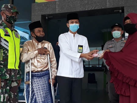  Warga 6 Kampung dan 2 Kelurahan di Siak Terima BST dari Kemensos